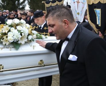 Gáspár Győző Összeomlott a sok bajtól