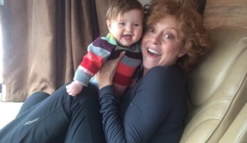 Susan Sarandon is nagymama lett