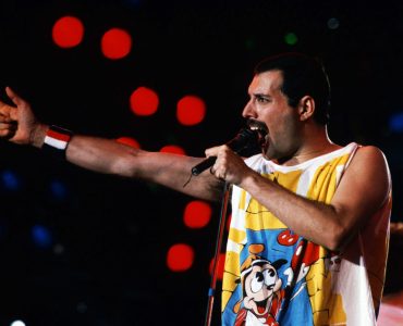 25 éve halt meg Freddie Mercury – Miért titkolta betegségét?