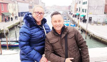 25 év után talált rá elveszettnek hitt rokonára – Sihell Ferry összehozta Dániában élő unokaöccsét annak vérszerinti édesanyjával