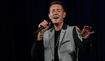 Harmadik platinalemezét vette át Peter Šrámek