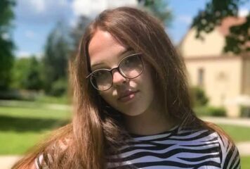 Rácz Evelin Beyoncét énekelt már az édesanyjának is – Az X-Faktorban a mentorházig jutott 14 évesen