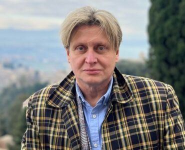 Varnus Xaver diadala: Isten és Bach legyőzték a kapzsiságot