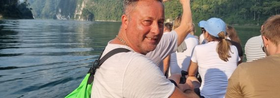 A hatalmas hullámok közt hánykolódva átgondoltam az életemet!” – Csaknem tragédia lett a vége Sihell Ferryék thaiföldi nyaralásának