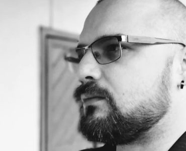 Árva Ferenc nem kapott könnyű utat az élettől
