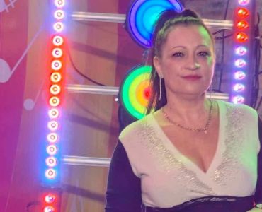 Szikra Judit három évtized után mondhatni a nulláról kezdi a karrierjét