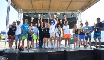 A Trimedio sztárjai a színpadon és a vízen is bizonyítottak a Jet-Ski Star Kupán
