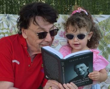 Sztárnagyszülők és unokáik – Ezek a gyerekek lehetnek a zenészvilág trónörökösei