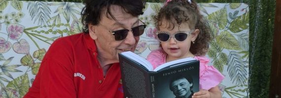 Sztárnagyszülők és unokáik – Ezek a gyerekek lehetnek a zenészvilág trónörökösei